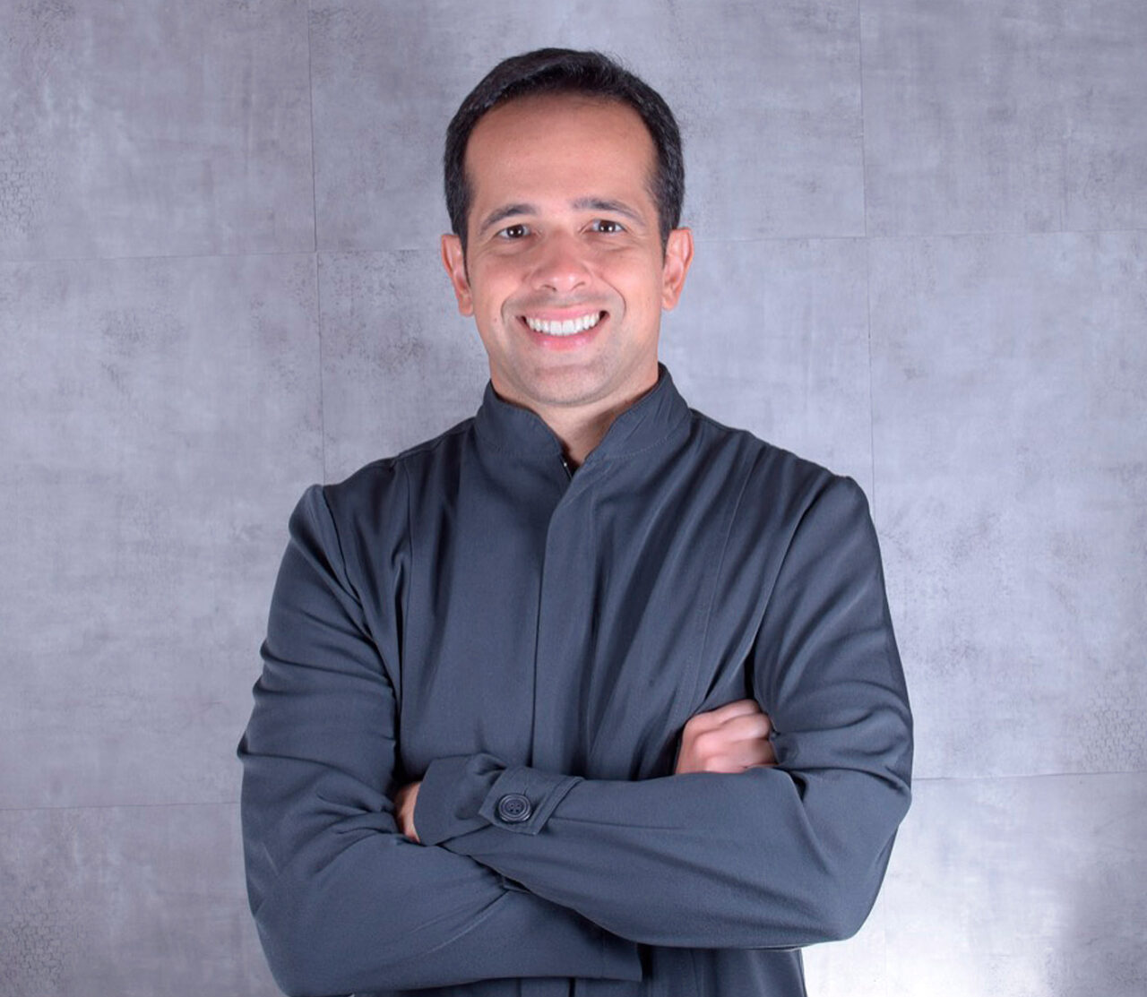 Dr .Fabio P.